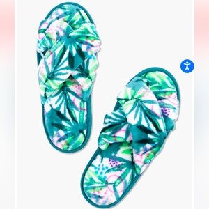 - Island Haus Island Time Slippers